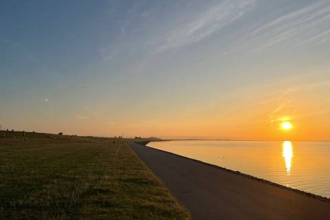 buesum_sonnenaufgang_meer_2.jpg